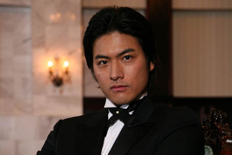 力(日本特攝劇《假面騎士Kiva》中的角色) 力(日本特攝劇《假面騎士Kiva》中的角色)