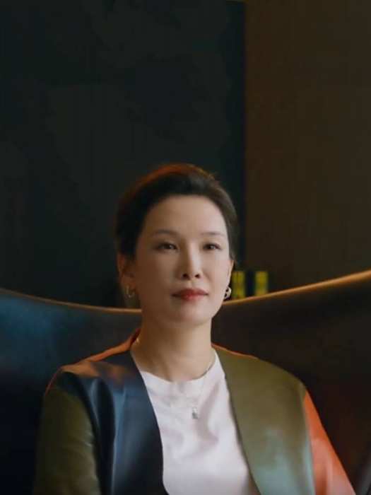 湯鳴(電視劇《有你的時光里》中的經紀人角色) 湯鳴(電視劇《有你的時光里》中的經紀人角色)