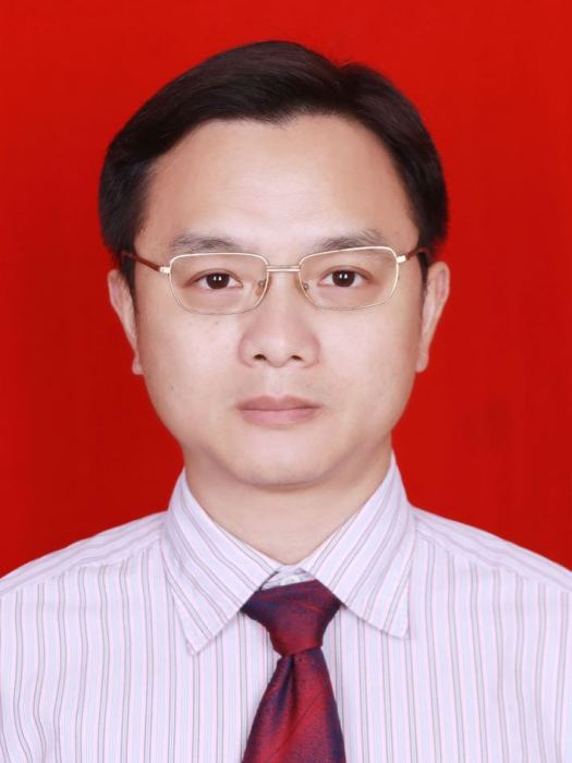 王靜波(福建省第二高級技工學校黨委副書記、校長) 王靜波(福建省第二高級技工學校黨委副書記、校長)