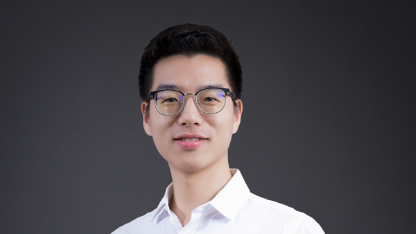 楊鵬(上海體育大學經濟管理學院副教授) 楊鵬(上海體育大學經濟管理學院副教授)