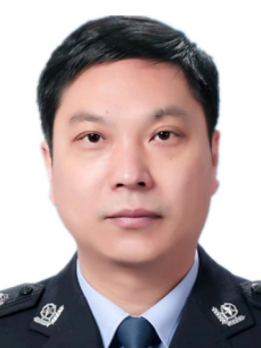 曹陽(河南省開封市公安局黨委副書記、常務副局長) 曹陽(河南省開封市公安局黨委副書記、常務副局長)
