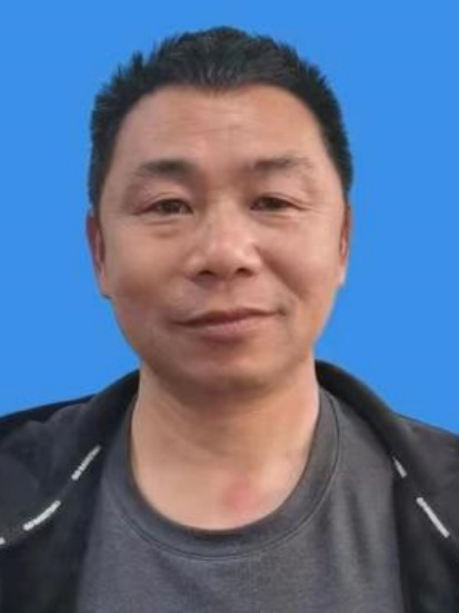 伍勇(四川省甘孜藏族自治州道孚縣行政審批局副局長) 伍勇(四川省甘孜藏族自治州道孚縣行政審批局副局長)