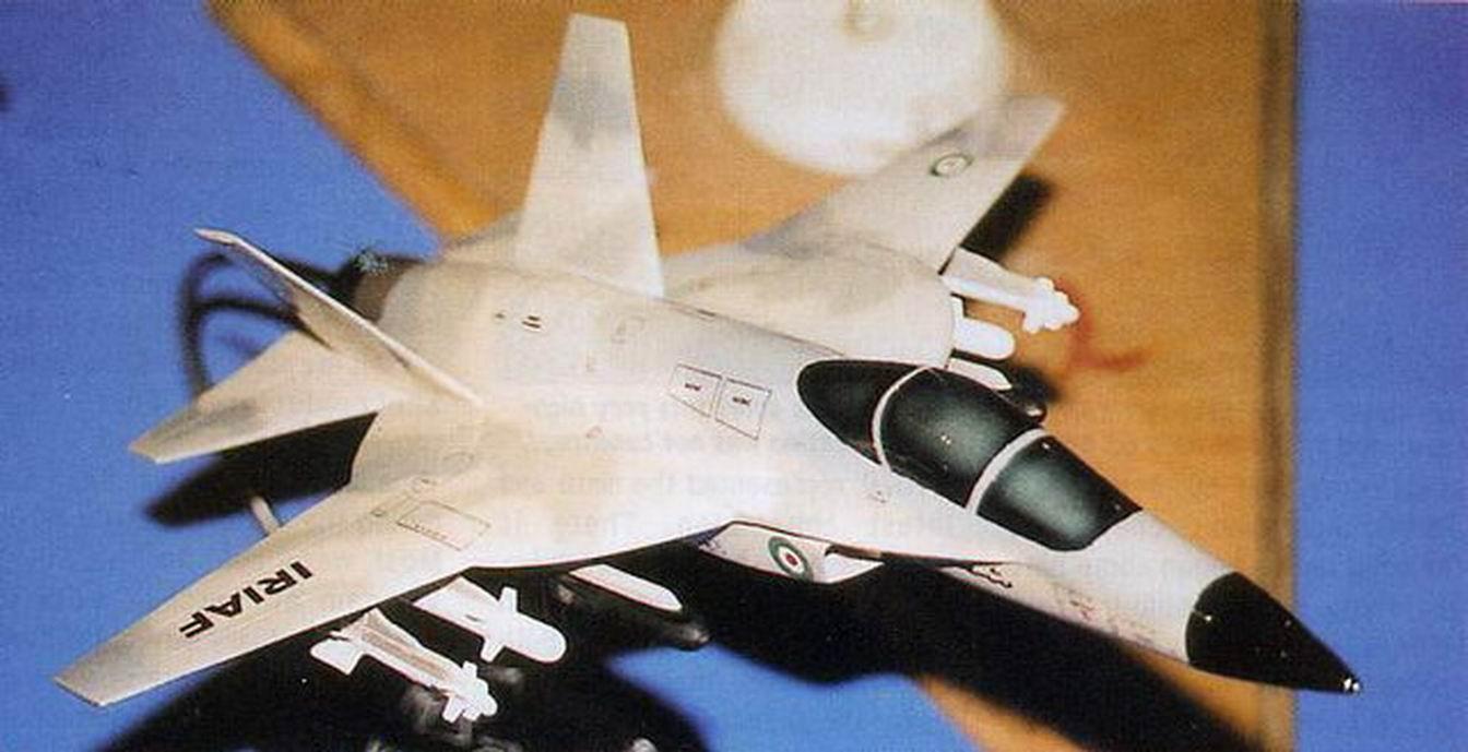 伊朗“曙光”戰鬥機