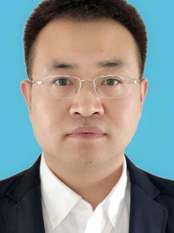 陳風雷(黑龍江省海林市委副書記、市委全面深化改革委員會辦公室主任、市委國家安全委員會辦公室主任) 陳風雷(黑龍江省海林市委副書記、市委全面深化改革委員會辦公室主任、市委國家安全委員會辦公室主任)