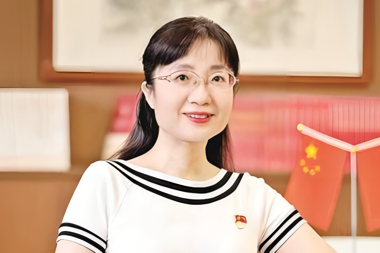 汪凌(廣東省深圳市濱海國小校長) 汪凌(廣東省深圳市濱海國小校長)