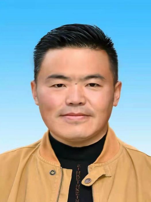 生龍降措(四川省甘孜州鄉城縣政府副縣長) 生龍降措(四川省甘孜州鄉城縣政府副縣長)
