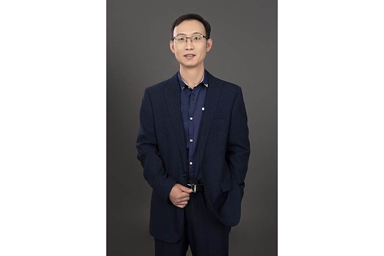 張力(山西大學副教授) 張力(山西大學副教授)