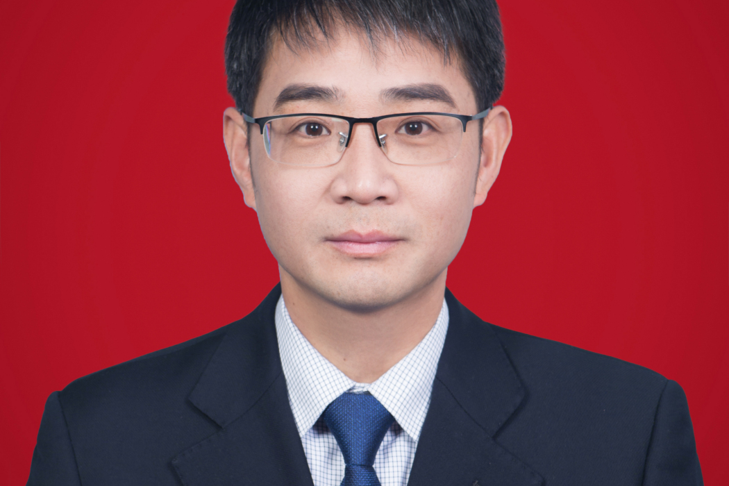 熊軍(江西省南昌市進賢縣政府副縣長) 熊軍(江西省南昌市進賢縣政府副縣長)