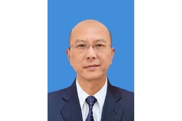周志剛(江西省景德鎮市財政局三級調研員) 周志剛(江西省景德鎮市財政局三級調研員)