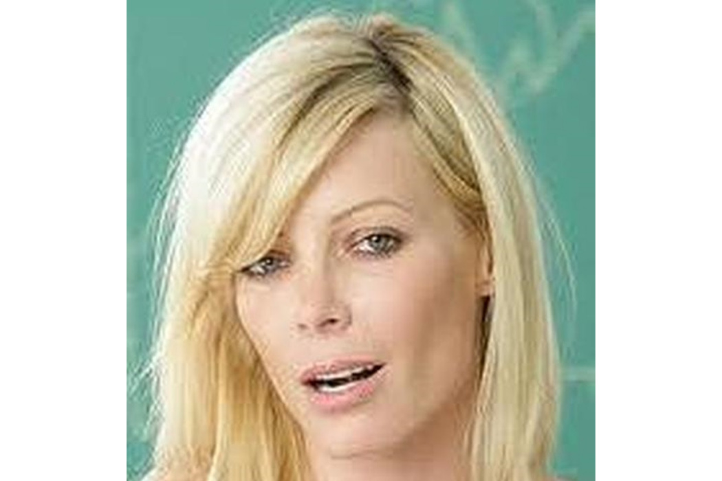 Holly Sampson Holly Sampson