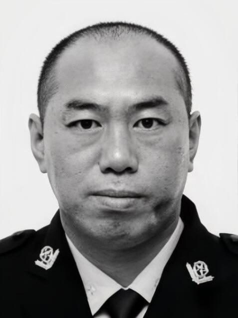 李大偉(黑龍江省大興安嶺地區加區公安局交警大隊原輔警) 李大偉(黑龍江省大興安嶺地區加區公安局交警大隊原輔警)