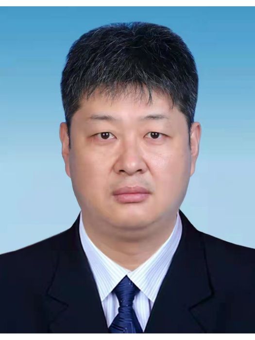 王鵬飛(山東省濱州市博興縣人力資源和社會保障局黨組書記、局長) 王鵬飛(山東省濱州市博興縣人力資源和社會保障局黨組書記、局長)