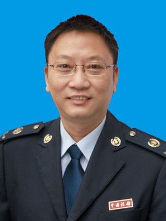 肖勇(國家稅務總局萍鄉市安源區稅務局黨委委員、副局長、二級主辦) 肖勇(國家稅務總局萍鄉市安源區稅務局黨委委員、副局長、二級主辦)