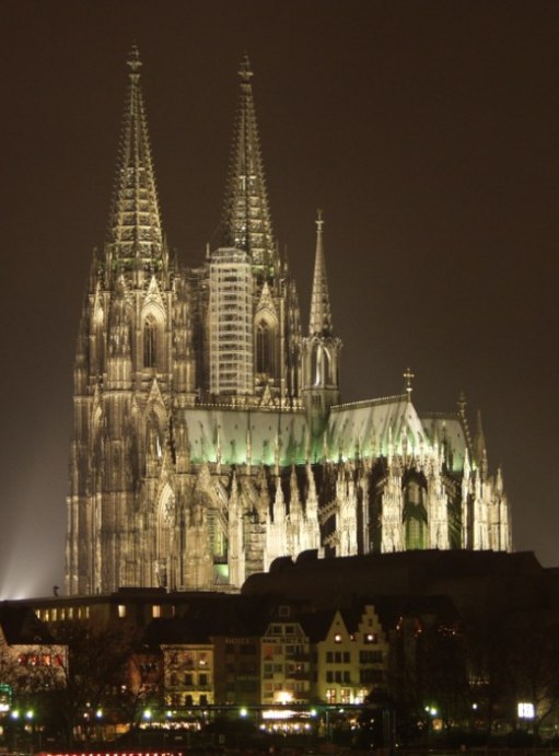 夜色中的科隆大教堂