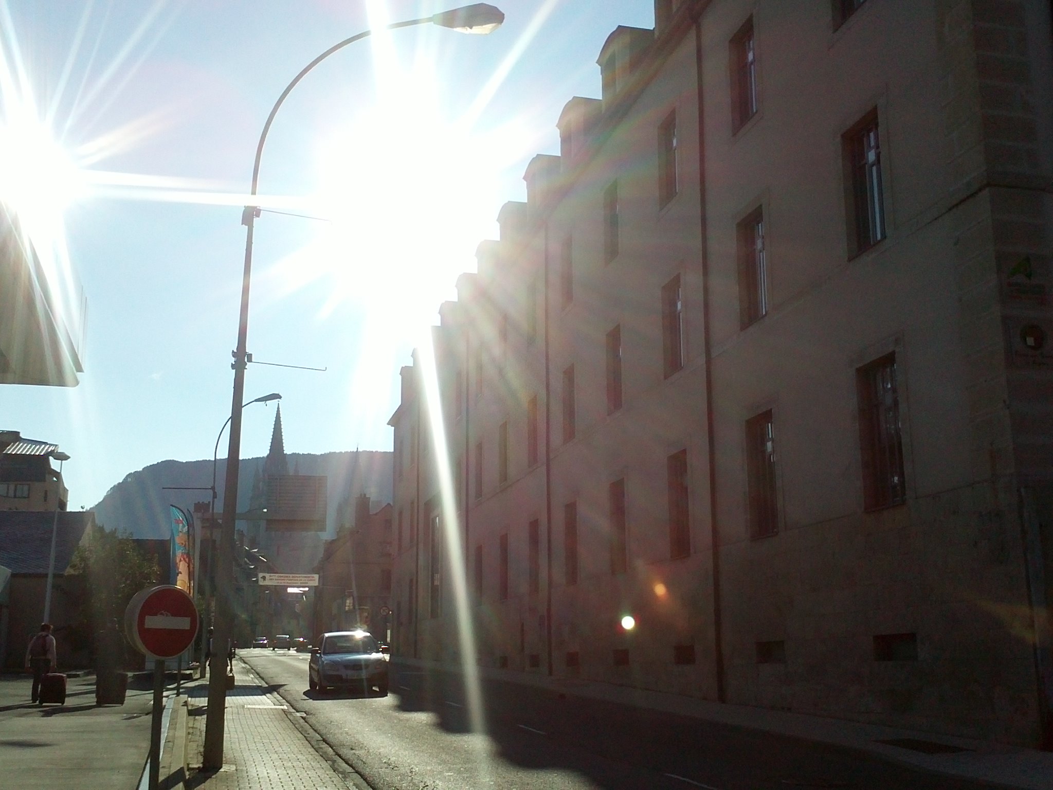 芒德街頭的陽光
