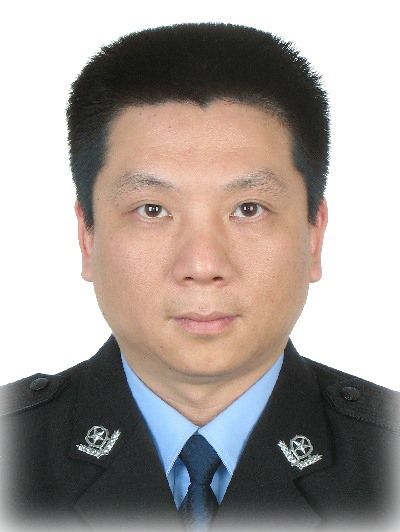 夏暉(江西省南昌市公安局東湖分局黨委委員、副局長) 夏暉(江西省南昌市公安局東湖分局黨委委員、副局長)