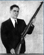 約翰·坎特厄斯·加蘭德和他的步槍