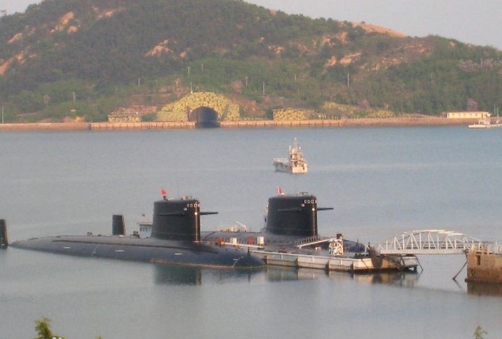 091型核潛艇雙艇駐紮