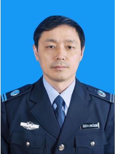 鄧勇(湖南省懷化市沅陵縣司法局黨組成員、政工室主任) 鄧勇(湖南省懷化市沅陵縣司法局黨組成員、政工室主任)