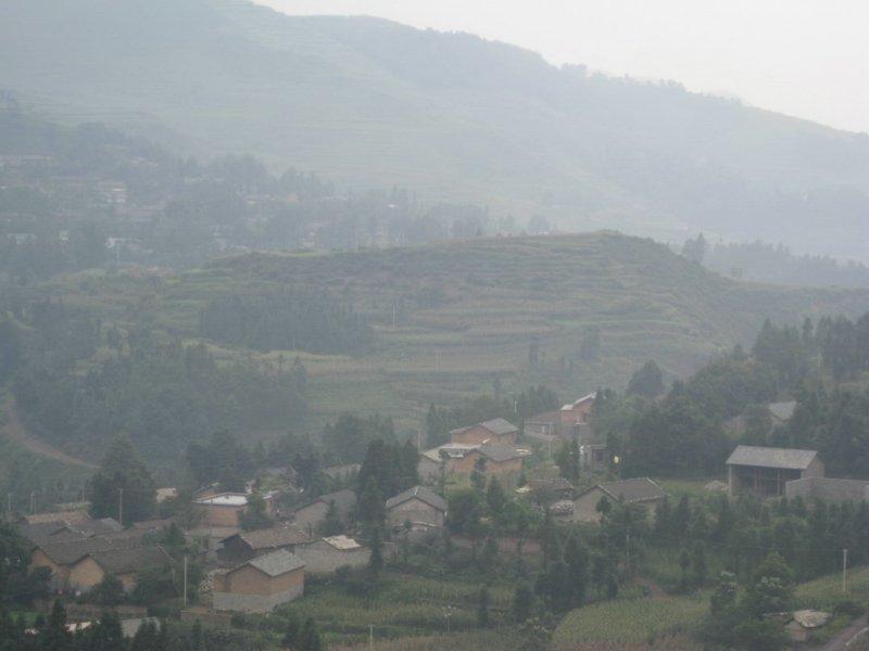 老龔寨村(雲南普洱市寧洱縣磨黑鎮下轄村) 老龔寨村(雲南普洱市寧洱縣磨黑鎮下轄村)