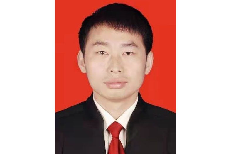 劉東(四川百堅律師事務所律師) 劉東(四川百堅律師事務所律師)