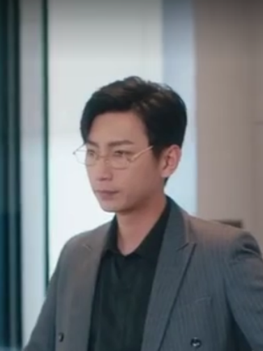 柳擎天(都市奇幻劇《仙帝歸來當贅婿》中的角色) 柳擎天(都市奇幻劇《仙帝歸來當贅婿》中的角色)