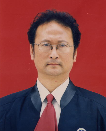 邱興華(國際註冊會計師)
