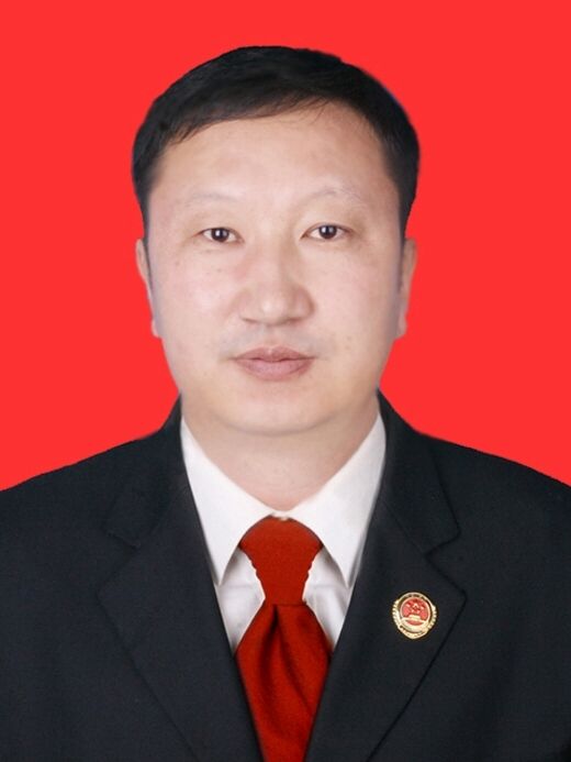 圖布信(內蒙古自治區呼倫貝爾市新巴爾虎左旗人民檢察院黨組書記、檢察長) 圖布信(內蒙古自治區呼倫貝爾市新巴爾虎左旗人民檢察院黨組書記、檢察長)