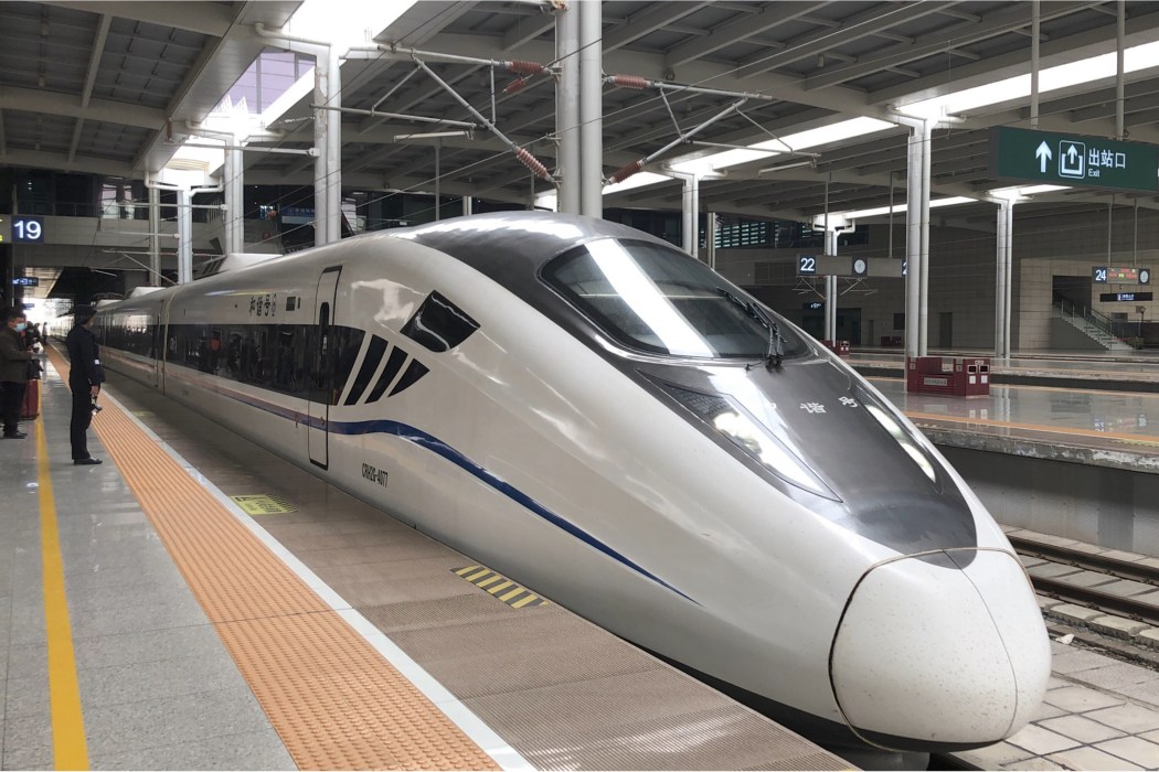 D2725次列車 D2725次列車
