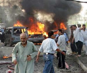 巴斯拉警察局發生爆炸事件