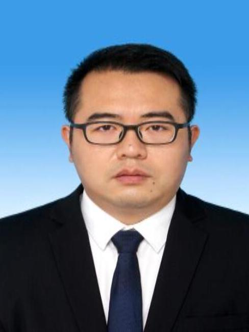 廖偉(四川省綿陽市涪城區工業和信息化局黨組成員、中小企業服務中心主任) 廖偉(四川省綿陽市涪城區工業和信息化局黨組成員、中小企業服務中心主任)