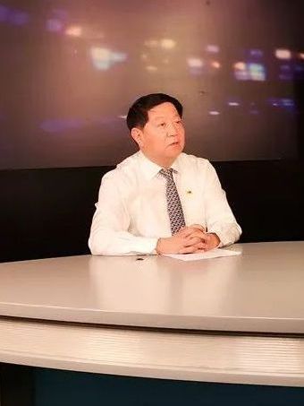 許波(第十四屆全國人大代表,中鋁集團總經理助理,中國銅業黨委書記、董事長) 許波(第十四屆全國人大代表,中鋁集團總經理助理,中國銅業黨委書記、董事長)