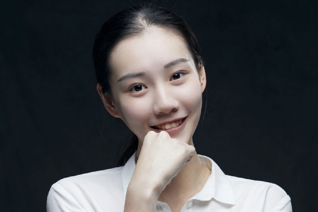 何青怡 何青怡