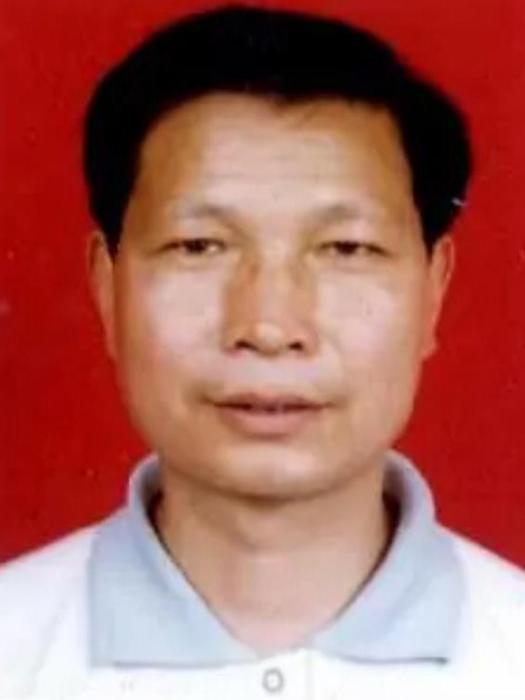 周保興 周保興