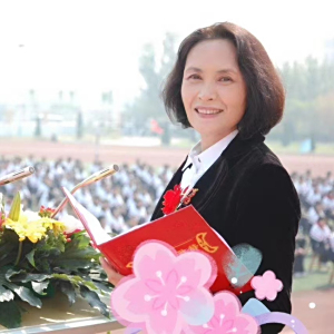 衣洪波 衣洪波