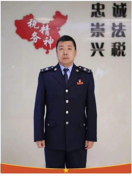 陳巍(寧波市奉化區稅務局幹部) 陳巍(寧波市奉化區稅務局幹部)