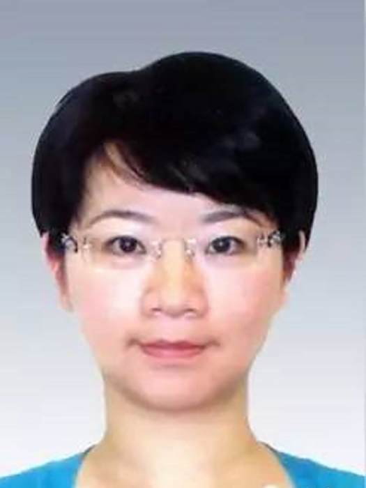 鄭怡(上海市徐匯區科學技術委員會副主任) 鄭怡(上海市徐匯區科學技術委員會副主任)