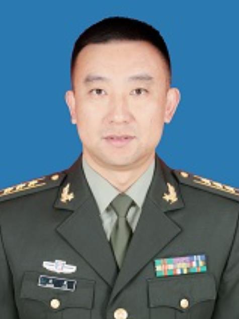 王昊(黑龍江省綏化市海倫市委常委、人武部政治委員) 王昊(黑龍江省綏化市海倫市委常委、人武部政治委員)