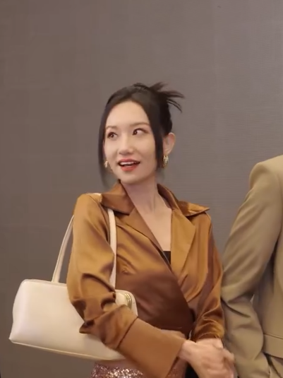 喬安(偶像愛情劇《真愛節拍》中的角色) 喬安(偶像愛情劇《真愛節拍》中的角色)