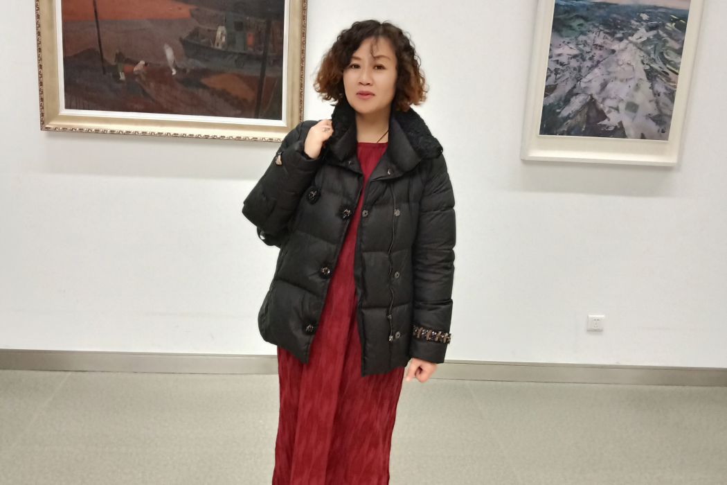 李依(中央文史館畫院研究員) 李依(中央文史館畫院研究員)