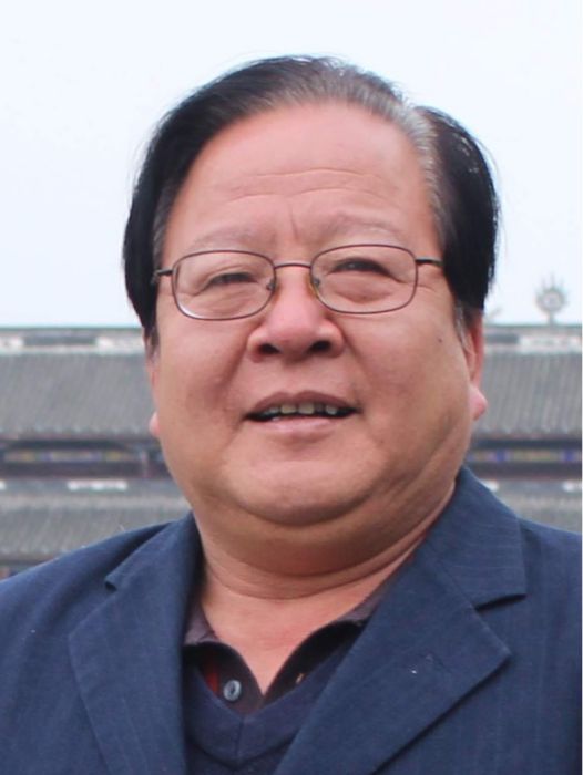 穆振庚 穆振庚