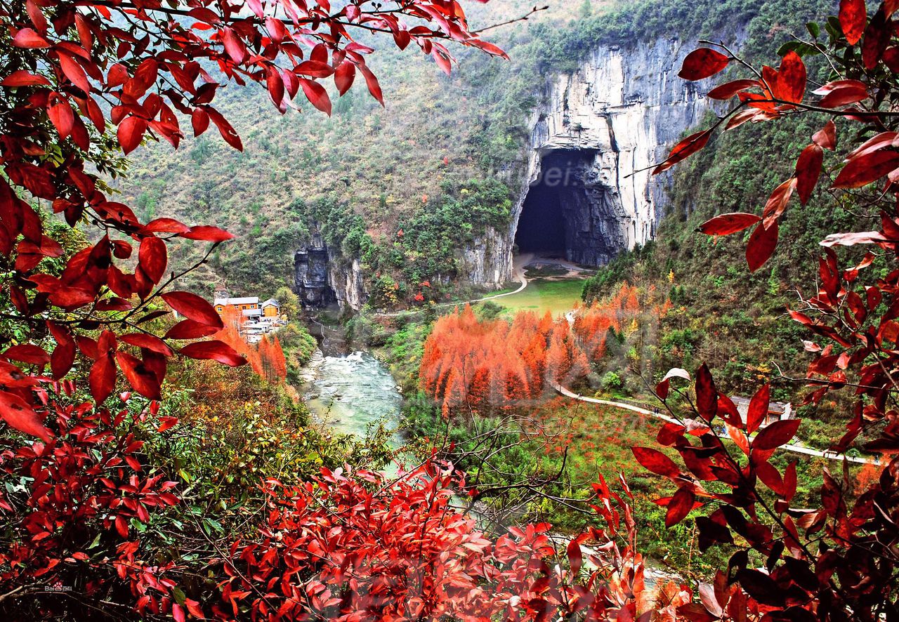 騰龍洞風景旅遊區