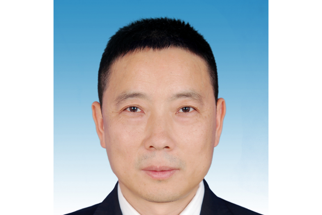 何鵬(四川省邛崍市住房和城鄉建設局黨組成員、邛崍市房產服務中心主任) 何鵬(四川省邛崍市住房和城鄉建設局黨組成員、邛崍市房產服務中心主任)