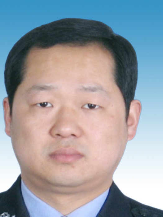 藍俠(湖北省十堰市武當山旅遊經濟特區黨工委委員、公安局局長、四級高級警長) 藍俠(湖北省十堰市武當山旅遊經濟特區黨工委委員、公安局局長、四級高級警長)