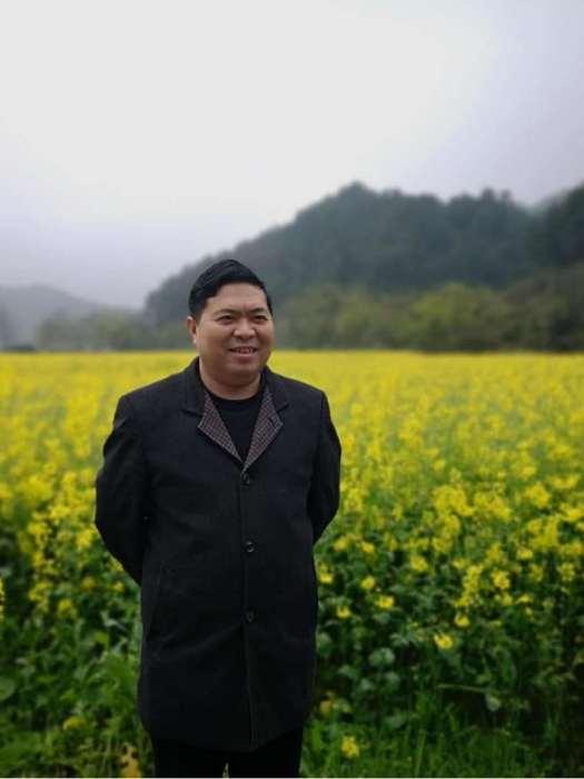 楊文國(中國音樂家協會會員、湖南省作家協會會員) 楊文國(中國音樂家協會會員、湖南省作家協會會員)