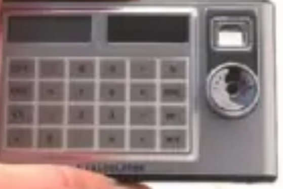 CASIO G-7710C-2D CASIO G-7710C-2D