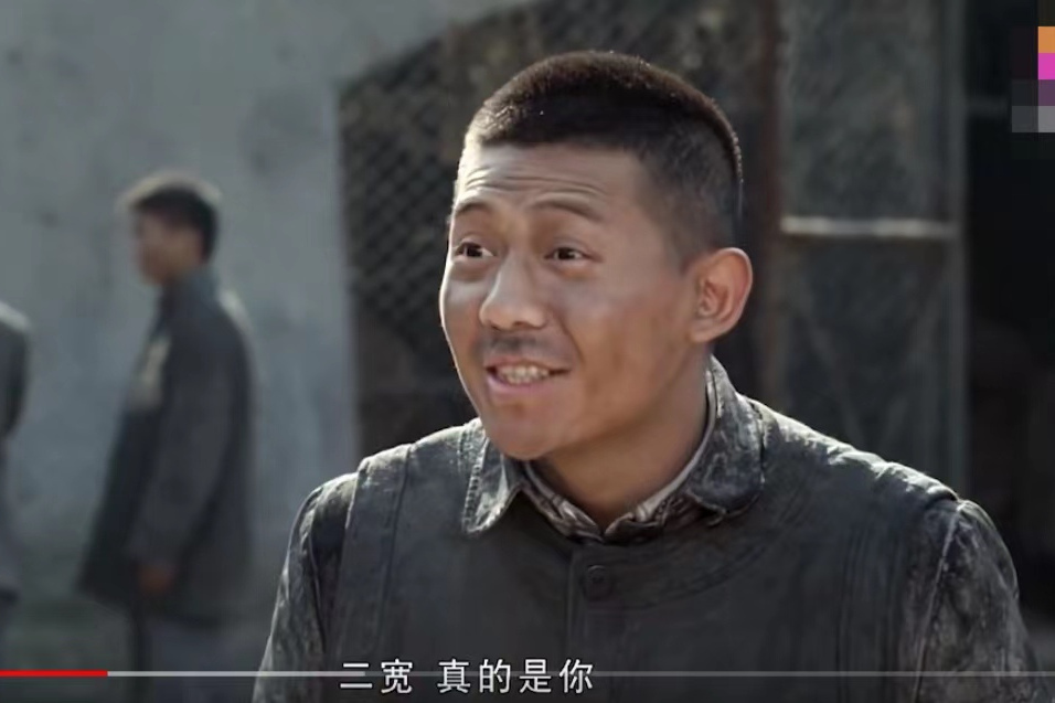 趙偉(抗戰劇《鐵在燒》中的角色，由李北嶽飾演)