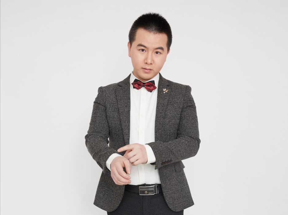 周茂(相聲演員) 周茂(相聲演員)