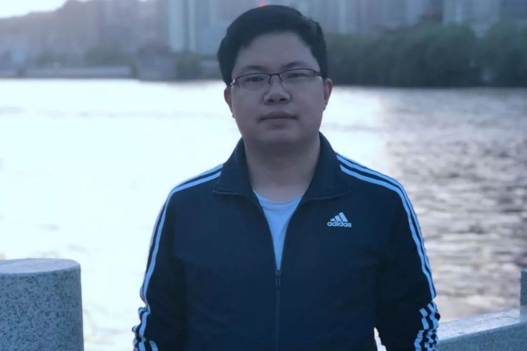 孫利波(西部戰區陸軍政治工作部幹部、西陸強軍號總編輯) 孫利波(西部戰區陸軍政治工作部幹部、西陸強軍號總編輯)