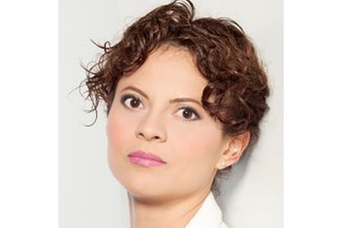 Tania de la Cruz Tania de la Cruz